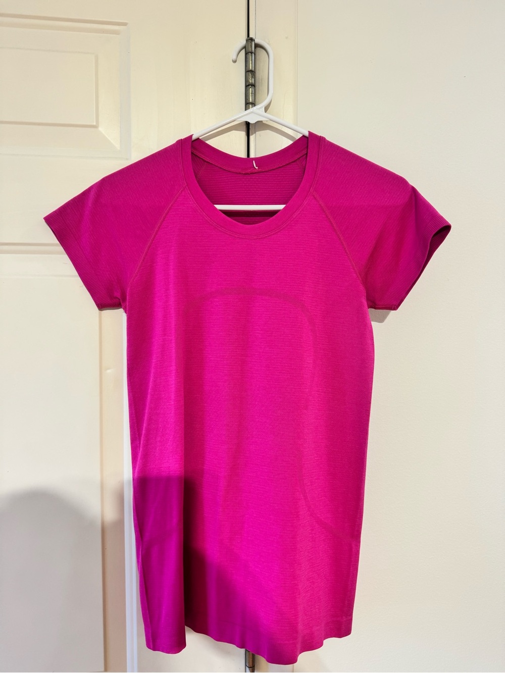 Lululemon Hot Pink Swiftly